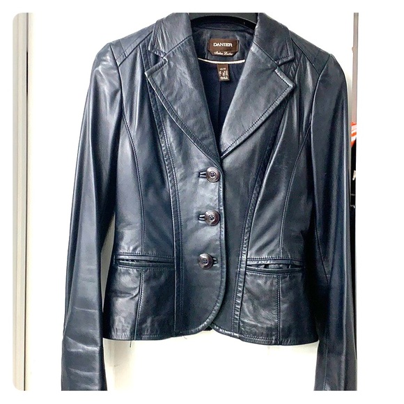 Danier Italian lamb leather blazer